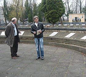 Делегация на мемориале Холм Славы во Львове