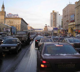 Из-за крупной аварии было парализовано практически все Волгоградское шоссе