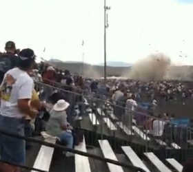 Самолет упал на зрителей в Неваде
