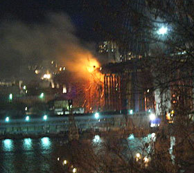 Крупный пожар во Владивостоке.