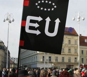 Вступление Хорватии в Европейский союз стало причиной для массовых столкновений с полицией.