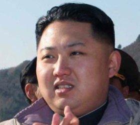 Ким Чен Ына провозгласили "гением среди гениев" в военной стратегии