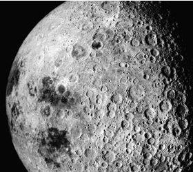 На тёмной стороне луны обнаружено несколько геологических новообразований