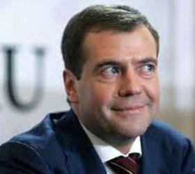 Медведев: деревенские дурачки и проходимцы не должны быть губернаторами
