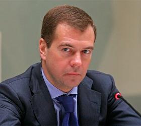 Медведев выступил за изменения работы таможенной службы