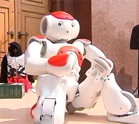Челябинские студенты изобрели умного робота