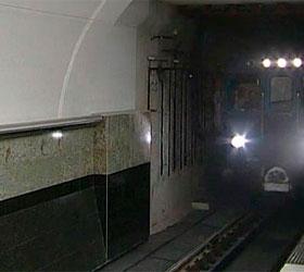 В столичном метро школьник покончил с жизнью