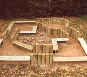 Водитель наехал на песочницу