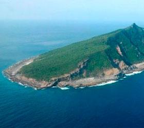 Япония, после появления китайских кораблей у спорных островов, заявила КНР протест