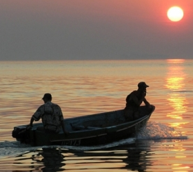 В Приморье ищут пропавших рыбаков