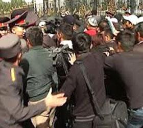 Беспорядками закончился митинг в Бишкеке