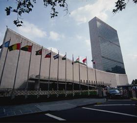 Из-за урагана “Сэнди” закрылась штаб квартира ООН