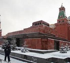 На время реконструкции Мавзолея Ленина оставят