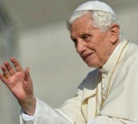 В социальную сеть Twitter вышел Папа Римский Бенедикт  XVI