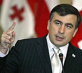 В Кутаиси кортеж Саакашвили был забросан камнями