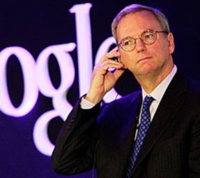 Американское правительство  не отпускает руководителя компании Google в Северную Корею
