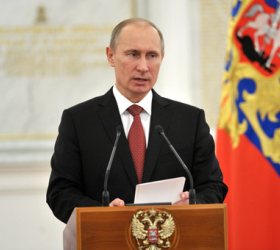 Путин подписал закон, который повышает предельный возраст госслужбы до 70 лет