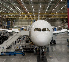 Компанией Boeing приостановлены поставки лайнеров Dreamliner