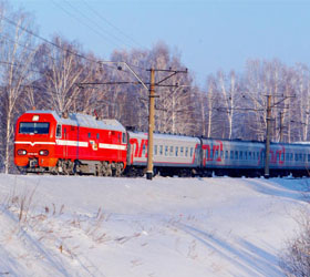 В Приамурье выпавший из поезда пробежал в сланцах по морозу семь километров