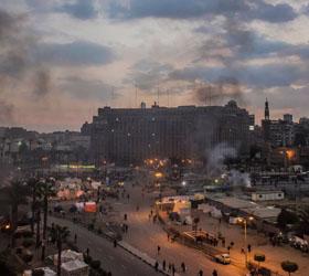 Кортеж премьера Египта был забросан камнями на площади Тахрир 