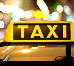 Пять нелегальных таксопарков Питера приостановили свою работу
