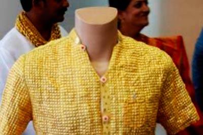 Житель Индии купил золотую рубашку за 250 000$