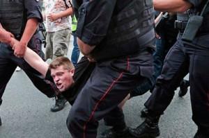 Сторонники Навального осквернили памятники