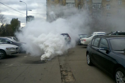 Дымовая граната в Московском Комсомольце