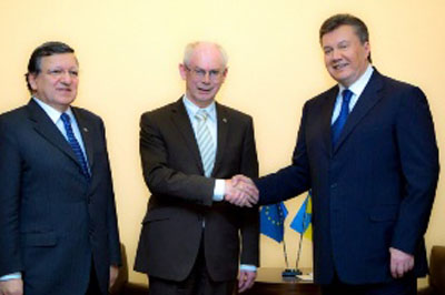 Лидерам ЕС не удалось уговорить Януковича подписать договор
