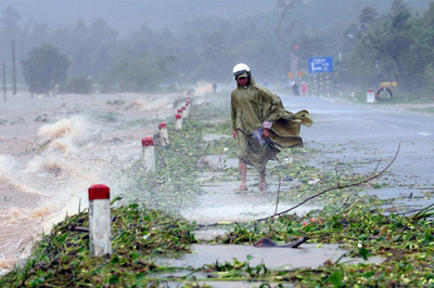 Тайфун «Хайян» движется на Вьетнам