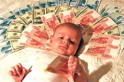 В 2014 материнский капитал увеличится на 20 тысяч рублей