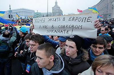 48 часов на отставку правительства выделила оппозиция Виктору Януковичу  