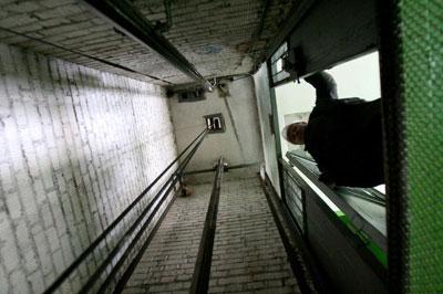 В Дмитрове лифт раздавил девушку