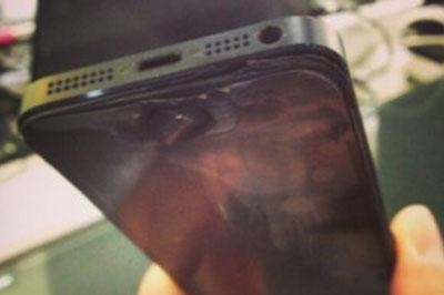 У 14-летней девочки из США в кармане загорелся iPhone 5с