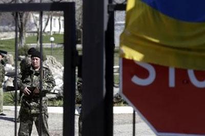 Командующий ВМС Украины покинул штаб в Севастополе 