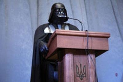 Дарта Вейдера не пустили на выборы в Украине