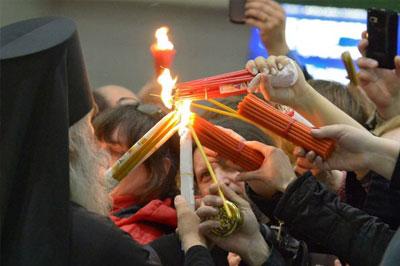 В Иерусалиме ожидают схождения Благодатного огня