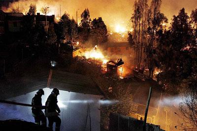 В результате пожаров в Чили погибли 15 человек