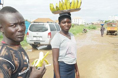 Детей Африки будут кормить ГМО-бананами