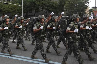 В Южной Корее дезертир расстрелял сослуживцев и сбежал