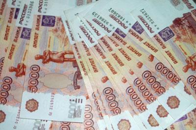 На повышение зарплат чиновникам будет выделено порядка 462 миллиардов рублей