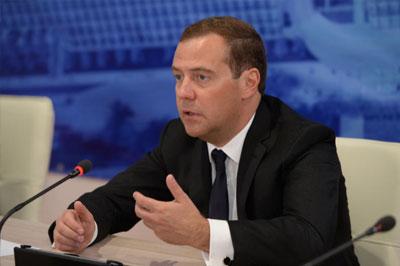 Медведев подписал документ вхождения России в IRENA