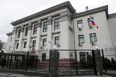 В Киеве задержали сотрудников дипмиссии Российского посольства