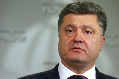 Порошенко запретил экспортировать в Россию товаров военного назначения