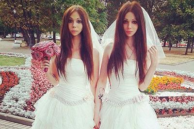 В Москве поженили двух невест