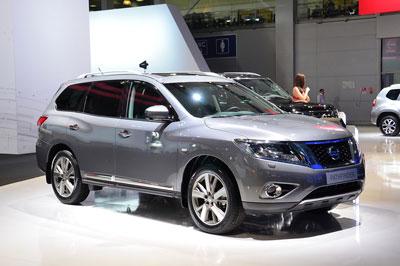 В России стартовали продажи «Nissan Pathfinder»