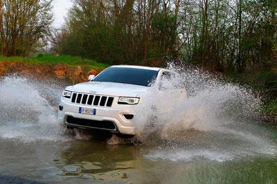 «Jeep Grand Cherokee» получил 3-литровых движок