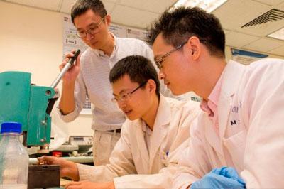Сингапурские ученые изобрели батарею, заряжающуюся на 5 минут