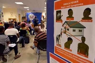 Заболевший Эболой американец контактировала с 18 членами семьи