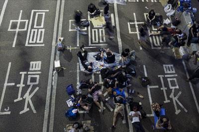 В Гонконге протестующим угрожают разгоном